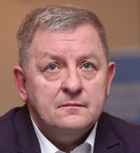 andrzej szary m2